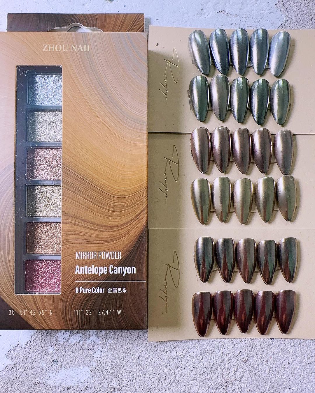 RUYIYA × ZHOU NAIL MIRROR POWDER PALETTE