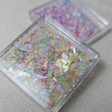 Load image into Gallery viewer, ASSORTED SHELL FLAKES (2 COLOUR VARIATIONS TOTAL)