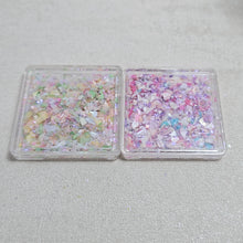 Load image into Gallery viewer, ASSORTED SHELL FLAKES (2 COLOUR VARIATIONS TOTAL)