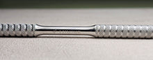 Load image into Gallery viewer, LUMINE CUTICLE PUSHER