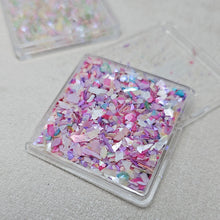 Load image into Gallery viewer, ASSORTED SHELL FLAKES (2 COLOUR VARIATIONS TOTAL)