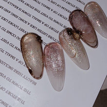 Load image into Gallery viewer, MIDDLE BY RUYIYA - LUXURY GLACIER CAT EYE GEL SET