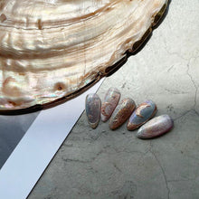 Load image into Gallery viewer, MIDDLE BY RUYIYA - LUXURY GLACIER CAT EYE GEL SET