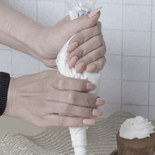 Load image into Gallery viewer, SCENA 012M CUDDLE