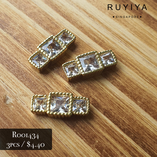 GOLD BRILLIANT BELT BUCKLE CHARM R001434