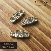 Load image into Gallery viewer, GOLD BRILLIANT BELT BUCKLE CHARM R001434