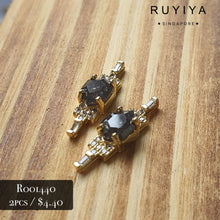 Load image into Gallery viewer, GOLD ONYX EYE CRYSTAL CHARM R001440