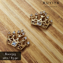 Load image into Gallery viewer, GOLD CORONET CRYSTAL CHARM R001523