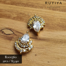 Load image into Gallery viewer, GOLD RADIANT TIARA CRYSTAL CHARM R001560 / URU71