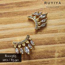 Load image into Gallery viewer, GOLD CRYSTAL CHOKER CHARM R001565