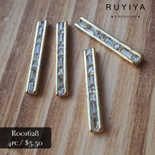 Load image into Gallery viewer, GOLD CRYSTAL ROD CHARM R001628