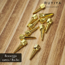 Load image into Gallery viewer, GOLD ROYAL POINTED RIVET R000532
