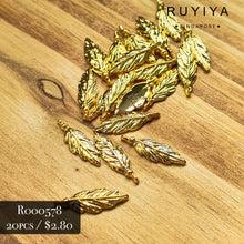 Load image into Gallery viewer, GOLD LONG FEATHER R000578