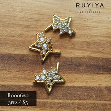 Load image into Gallery viewer, GOLD FLASHING METEOR CHARM R000620