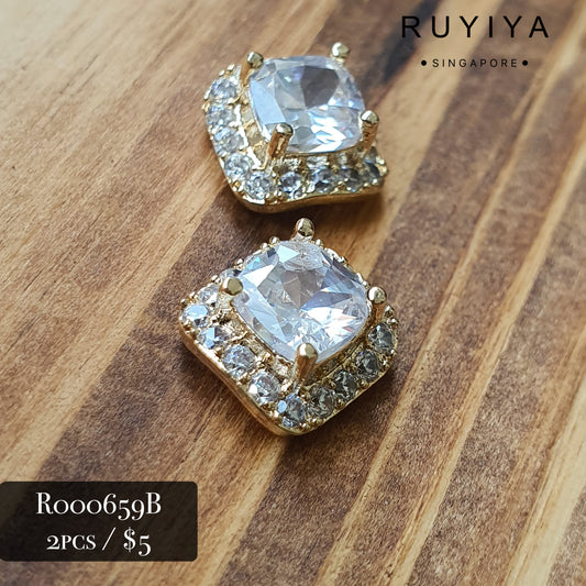 GOLD BIG SQUARE-FRAMED CRYSTAL CHARM R000659B