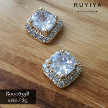 Load image into Gallery viewer, GOLD BIG SQUARE-FRAMED CRYSTAL CHARM R000659B