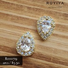 Load image into Gallery viewer, GOLD GORGEOUS TEAR DROP CRYSTAL CHARM R000719