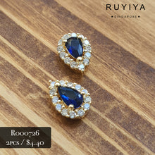 Load image into Gallery viewer, GOLD SMALL TEAR DROP CRYSTAL CHARM (BLUE) R000726