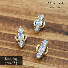 Load image into Gallery viewer, GOLD MUSICAL NOTE CRYSTAL CHARM R000727