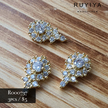 Load image into Gallery viewer, GOLD LOLLIPOP CRYSTAL CHARM R000737