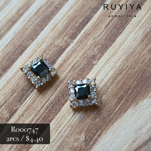 Load image into Gallery viewer, GOLD SQUARE BLACK CRYSTAL CHARM R000747