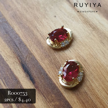 Load image into Gallery viewer, GOLD OVAL RUBY CRYSTAL CHARM R000753