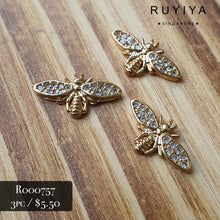 Load image into Gallery viewer, GOLD CRYSTAL-WINGED BEE CHARM R000757