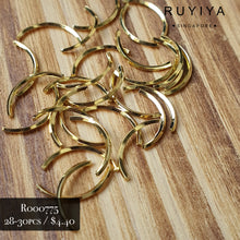 Load image into Gallery viewer, GOLD LARGE CURVED BAR R000775