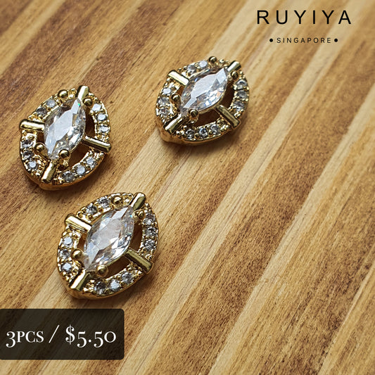 GOLD BRILLIANT HEART CRYSTAL CHARM R001651