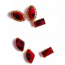 Load image into Gallery viewer, LEOPARD FUR STONE MIX SET RED SPRX6569
