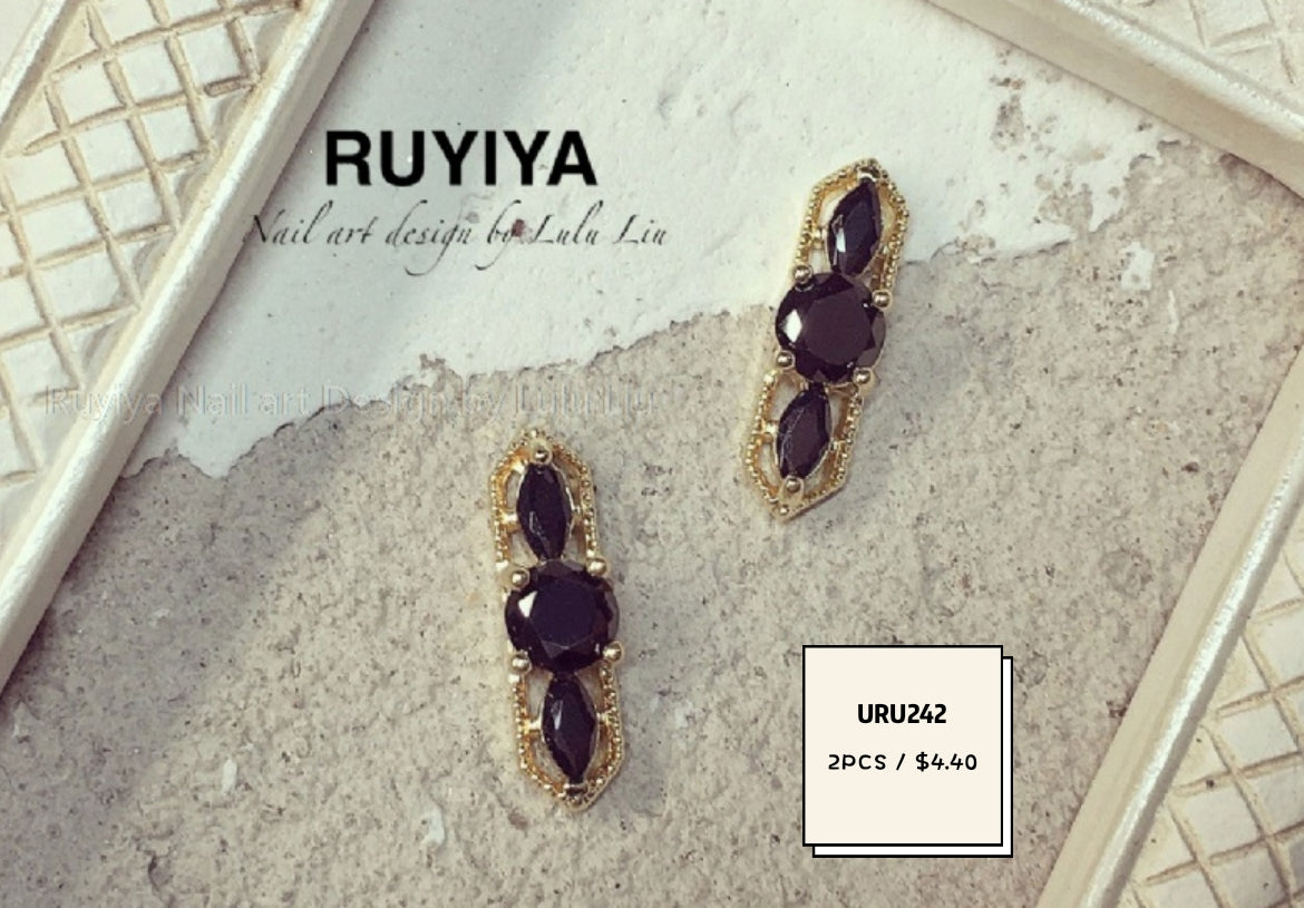 GOLD MARQUISE ROUND BLACK CRYSTAL STRIP URU242