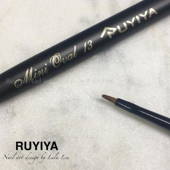 RUYIYA #13 MINI OVAL BRUSH