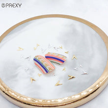 Load image into Gallery viewer, PREXY STUDS V-SHAPED SILVER