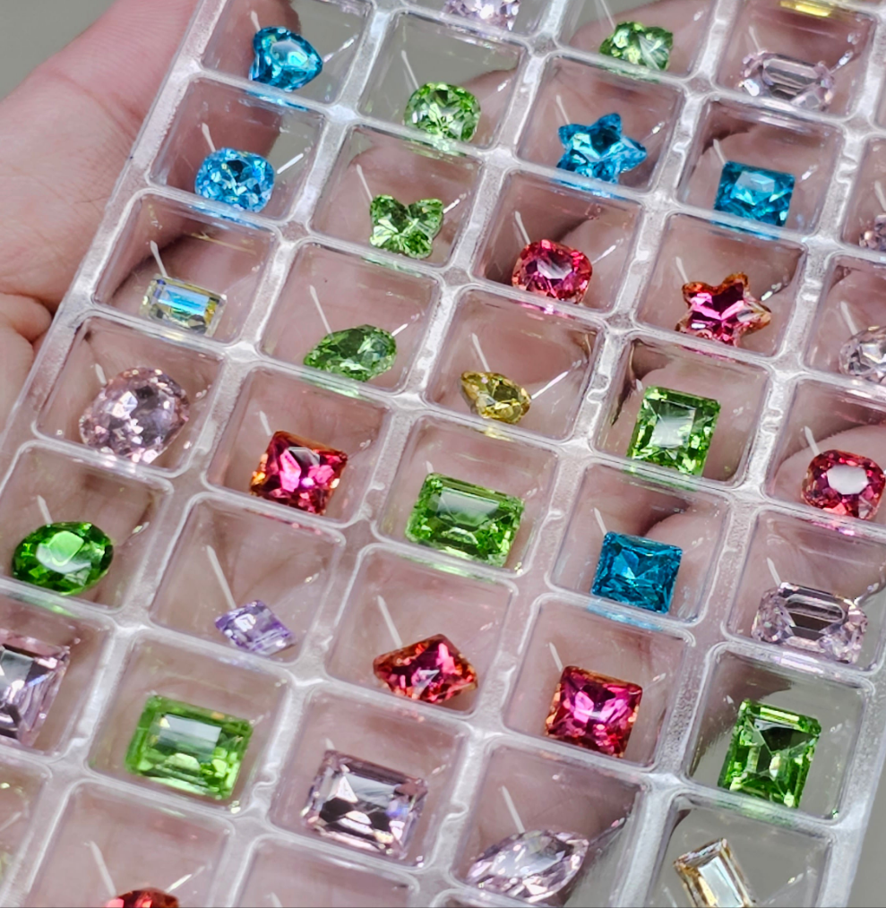 ASSORTED FANCY CHATONS 45PC