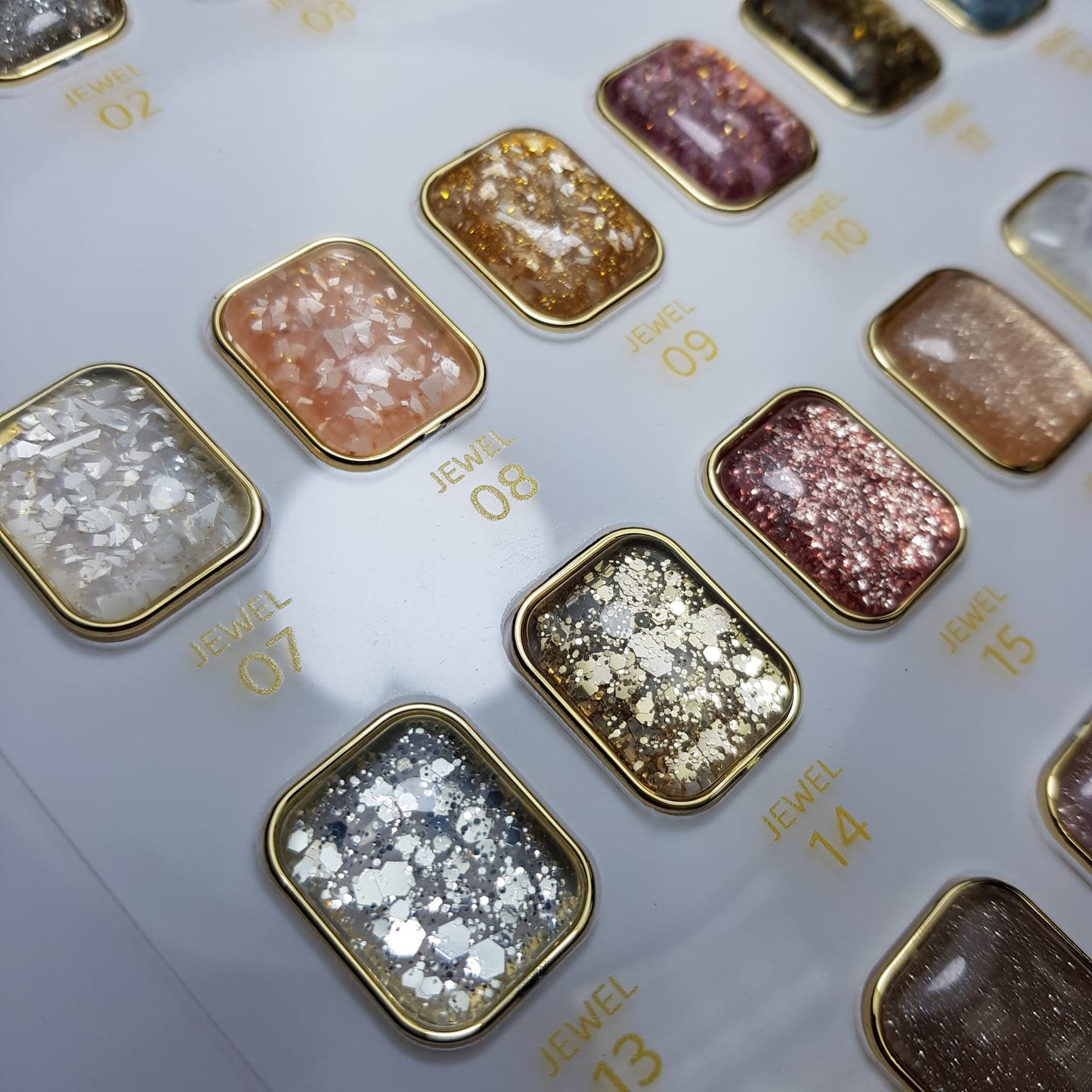 MIDDLE BY RUYIYA - JEWEL BOX COLLECTION