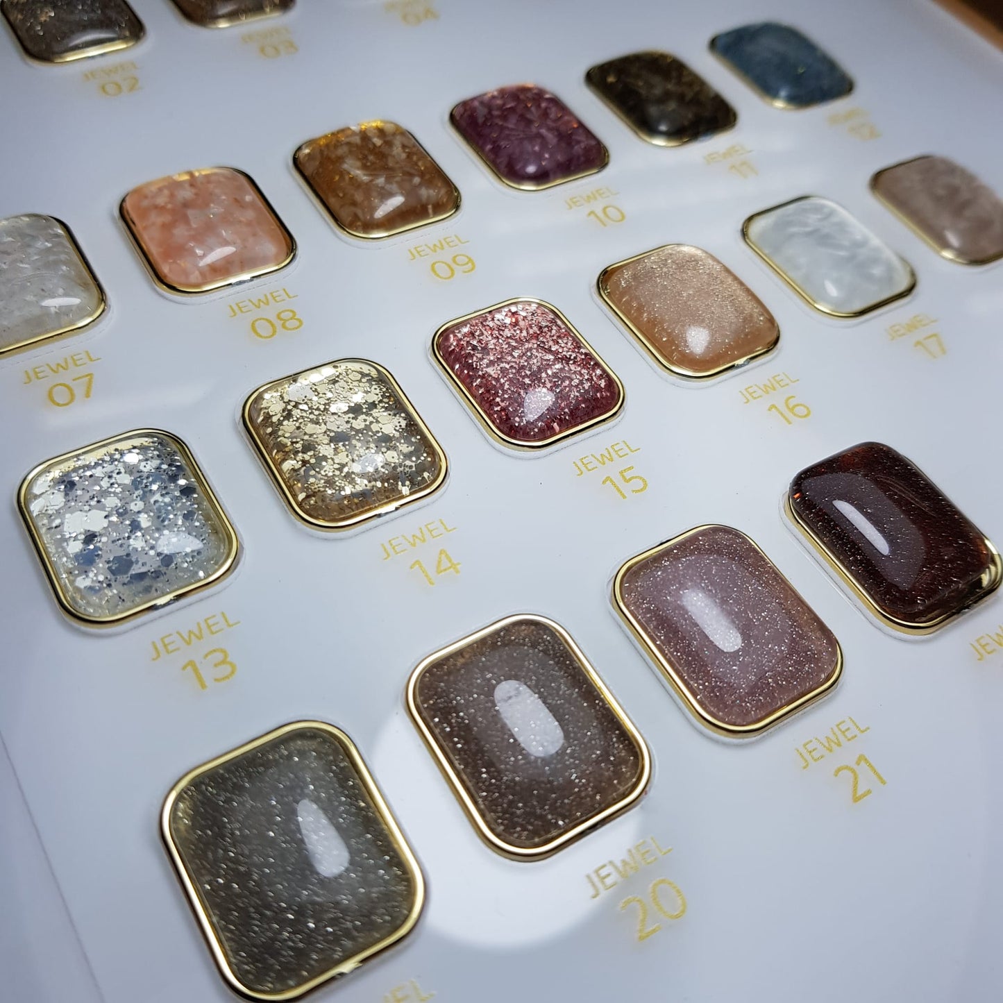 MIDDLE BY RUYIYA - JEWEL BOX COLLECTION