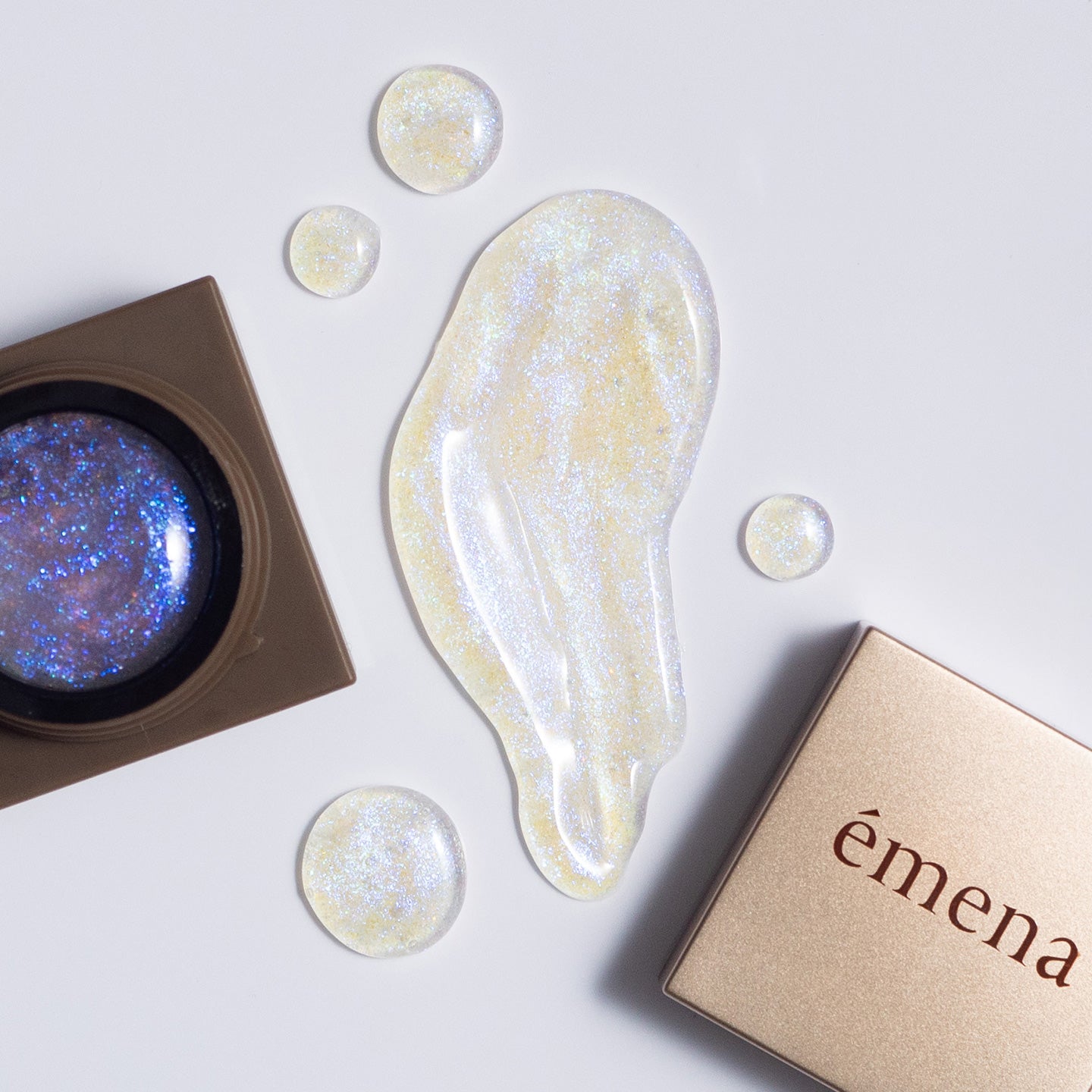 ÉMENA – Nail Wonderland