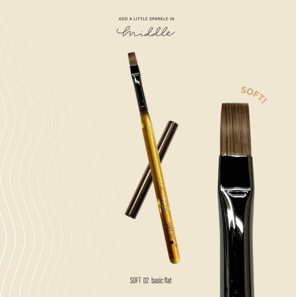 MIDDLE BY RUYIYA NAIL BRUSH - CRYSTAL HANDLE SERIES (SOFT)