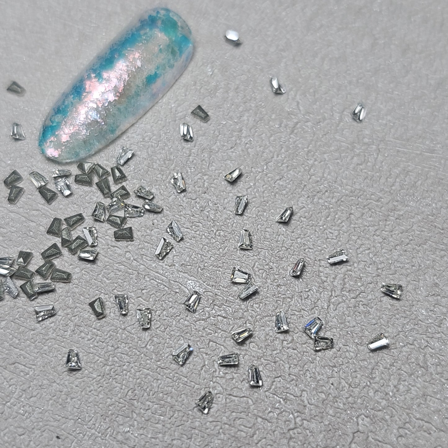 SHINY! SWAROVSKI GRADE FANCY SHAPE MINI CHATONS