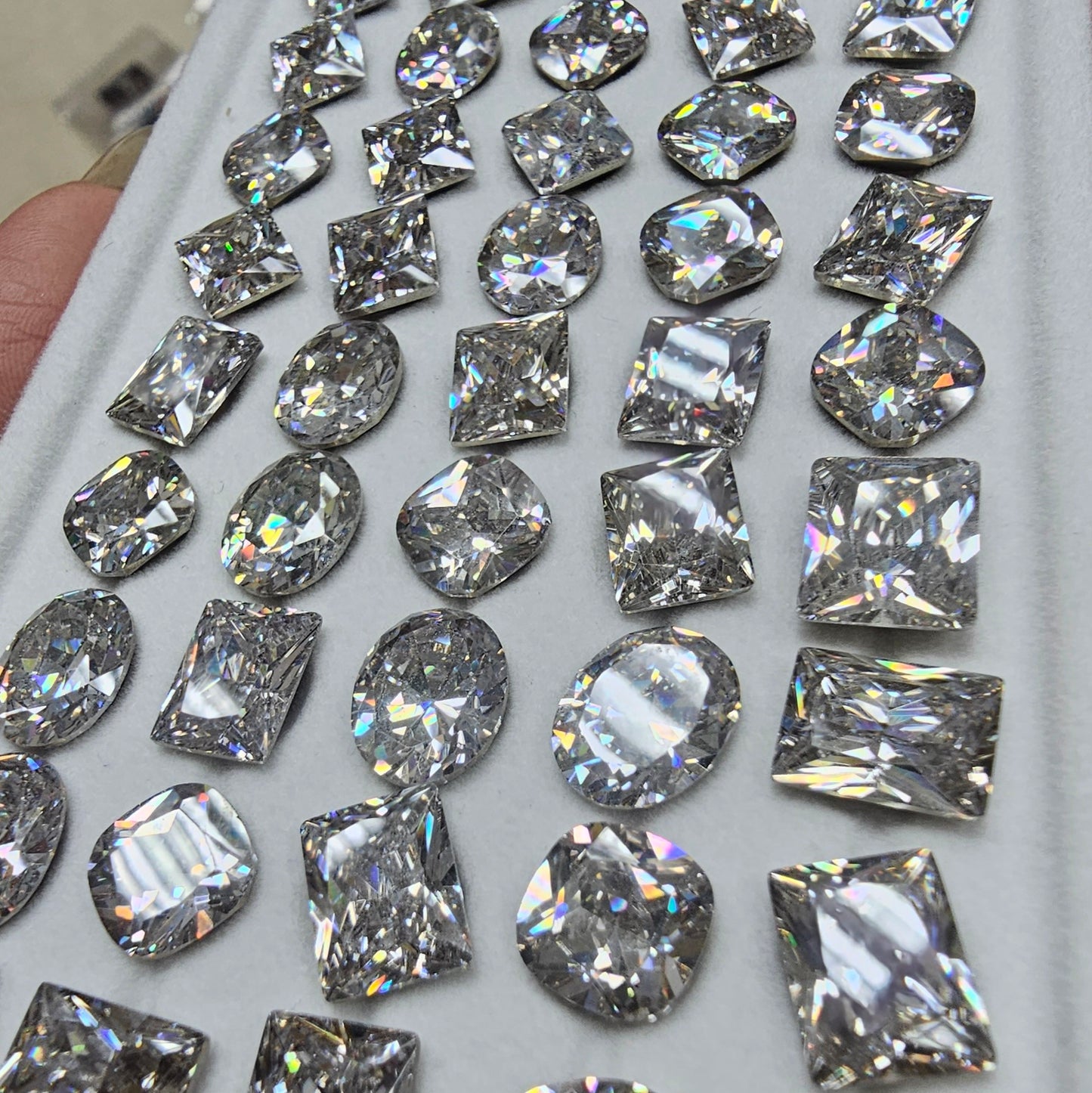 DAZZLING SHINE! CUBIC ZIRCONIA ASSORTED FANCY SHAPE CHATONS