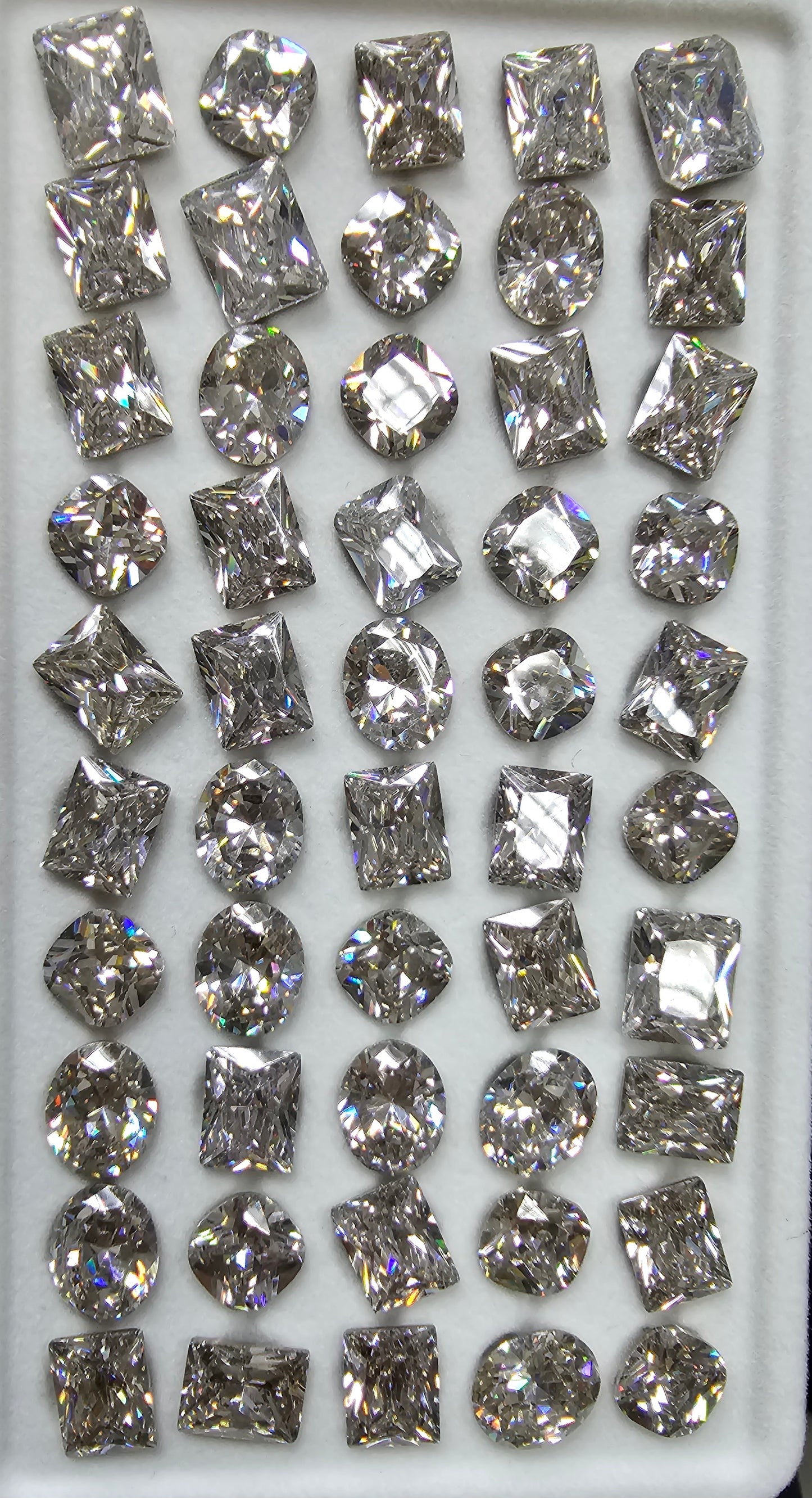 DAZZLING SHINE! CUBIC ZIRCONIA ASSORTED FANCY SHAPE CHATONS