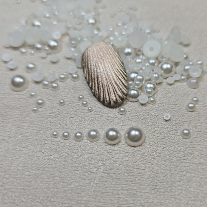 ASSORTED FLATBACK ROUND PEARLS