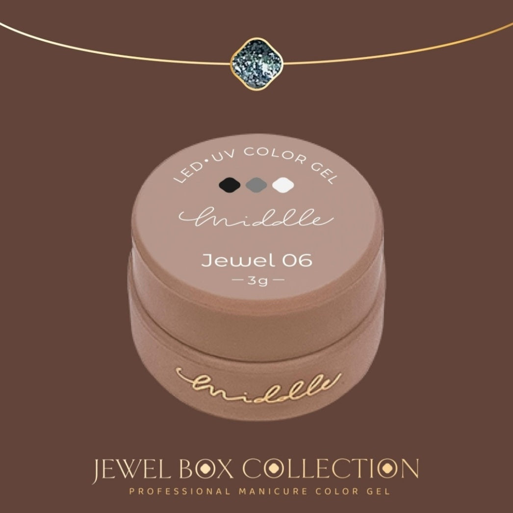MIDDLE BY RUYIYA - JEWEL BOX COLLECTION