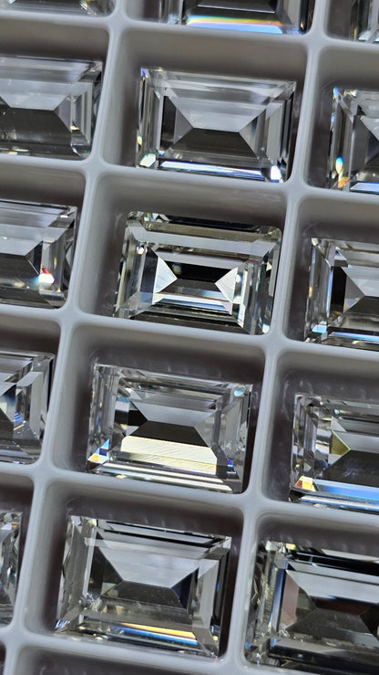 DAZZLING SHINE! CUBIC ZIRCONIA RECTANGLE STEP CUT FANCY SHAPE CHATONS