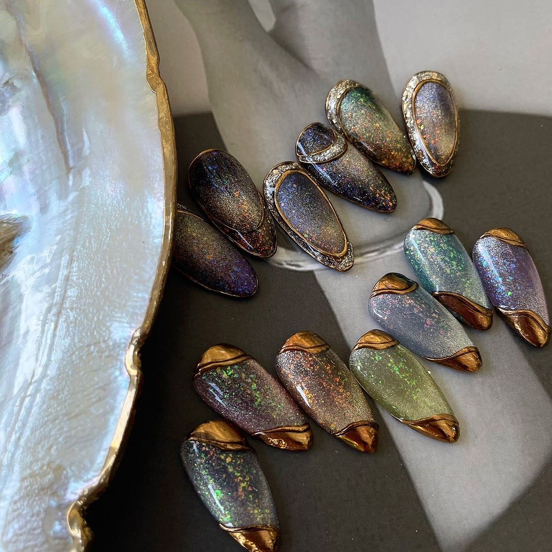 MIDDLE BY RUYIYA - LUXURY GLACIER CAT EYE GEL SET