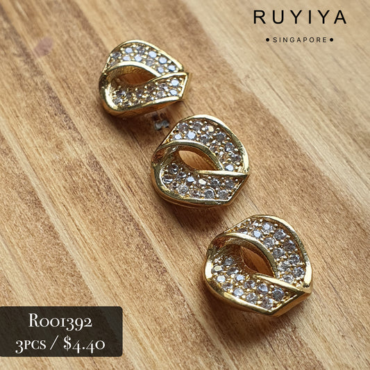 GOLD INFINITY LOOP CRYSTAL CHARM R001392