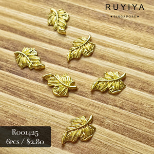 GOLD BIG LEAF CHARM R001425