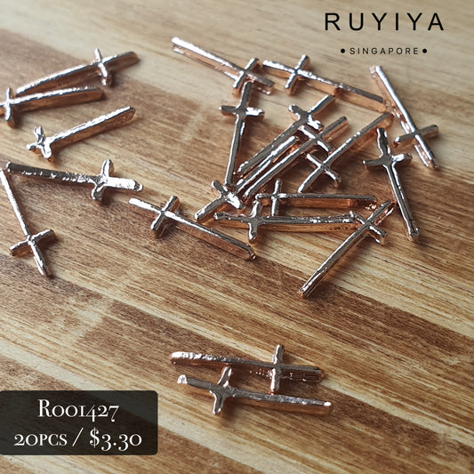 ROSE GOLD SKINNY CRUCIFIX CHARM R001427