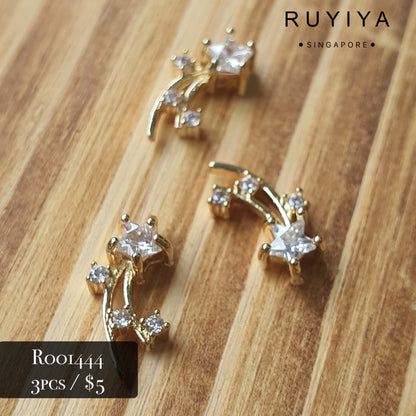 GOLD SHOOTING STAR CRYSTAL CHARM R001444