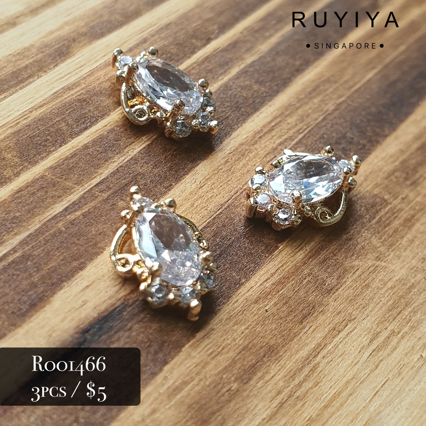 GOLD ORNATE MIRROR CRYSTAL CHARM R001466